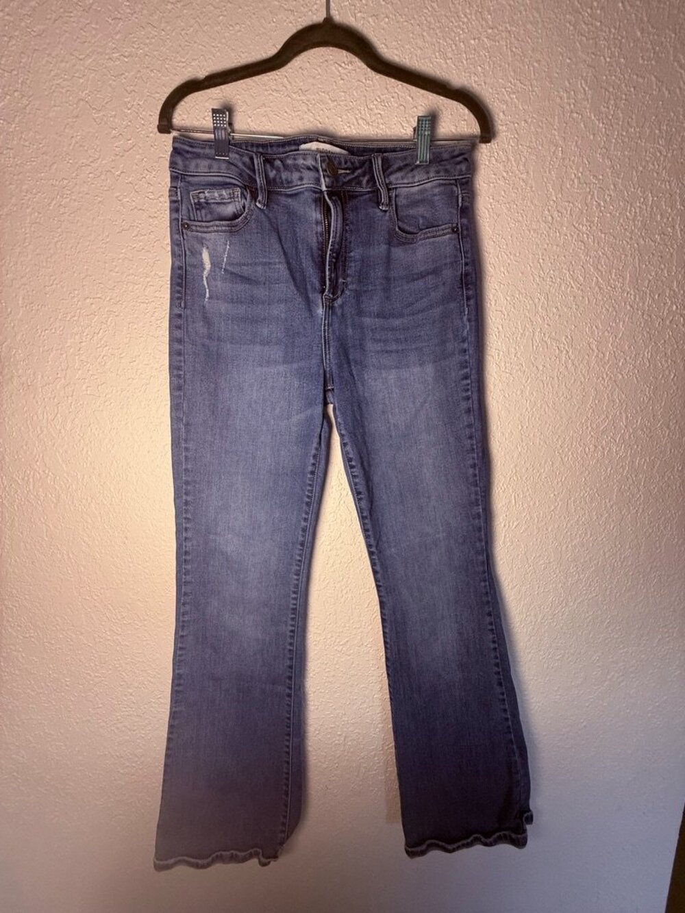 Hidden Jeans Medium Wash Cropped Kick Flare Raw Hem Jeans